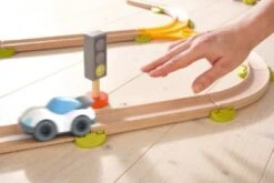 HABA 304712 Kullerbü – Weißer Sportwagen 5 HABA 304712 Kullerbü – Weißer Sportwagen -Otto 13552231 02