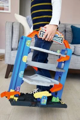 Hot Wheels Stunt-Garage Spielset, Parkhaus Inkl. 1 Spielzeugauto, Parkgarage 8 Hot Wheels Stunt-Garage Spielset, Parkhaus Inkl. 1 Spielzeugauto, Parkgarage – Bild 6