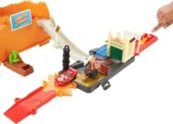 Disney / Pixar Disney Pixar Cars Rennspielset -Otto 22024631 02