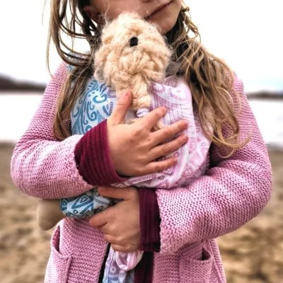 Hoppediz Puppentrage Jaipur Creme 4 Hoppediz Puppentrage Jaipur Creme – Bild 2