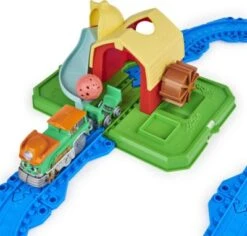 Mighty Express Farmbahnhof Spielset Mit Farm-Frieda -Otto 24780005 03
