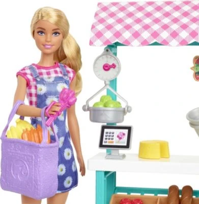 Barbie Spaß Auf Dem Bauernhof Bauernmarkt Spielset, Barbie-Puppe (blond), Marktstand, Kasse, Gemüse, Brot, Käse Und Blumen, Für Kinder Ab 3 Jahren 4 Barbie Spaß Auf Dem Bauernhof Bauernmarkt Spielset, Barbie-Puppe (blond), Marktstand, Kasse, Gemüse, Brot, Käse Und Blumen, Für Kinder Ab 3 Jahren – Bild 2