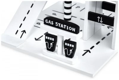 Mamabrum Holzgarage Mit Aufzug, Tankstellen, Waschanlage, Hubschrauber Und Spielautos 8 Mamabrum Holzgarage Mit Aufzug, Tankstellen, Waschanlage, Hubschrauber Und Spielautos – Bild 6