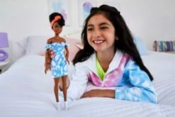 Barbie Fashionistas Puppe Im Schulterfreien Gebleichten Jeanskleid 12 Barbie Fashionistas Puppe Im Schulterfreien Gebleichten Jeanskleid -Otto 29657805 05