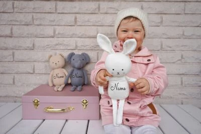 Elefantasie Stofftier Mit Name Teddy In Geschenkverpackung 5 Elefantasie Stofftier Mit Name Teddy In Geschenkverpackung – Bild 3